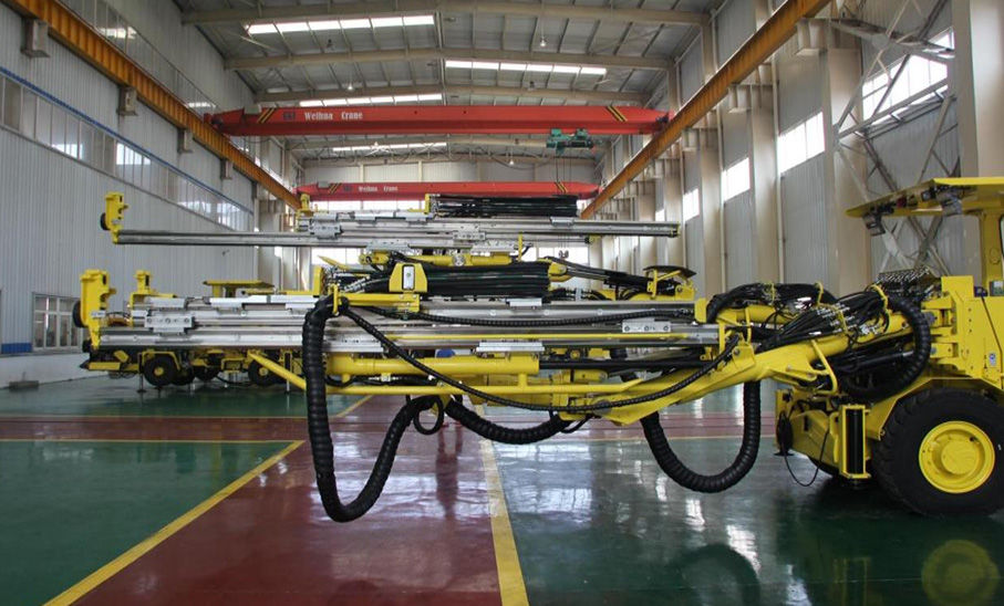 HYT 650 Hydraulic boom & Feed - Design and made by FOCOR